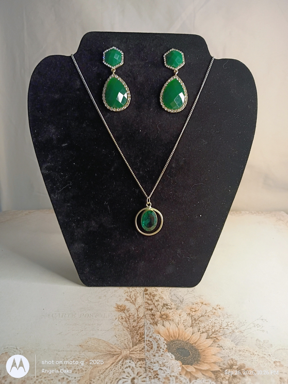 Green Faceted Teardrop Earrings with Matching Pendant Necklace